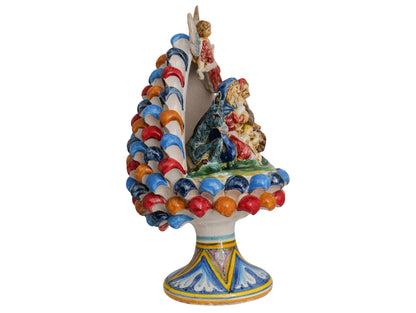 "Pine cone h 30" nativity scene