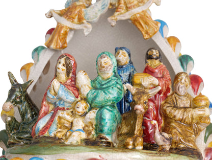 "Pine cone h 40" nativity scene